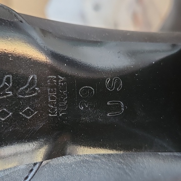 Black Zip Faux Leather Ankle Boot Black Pointed toe Block Heel 8 - Picture 8 of 9